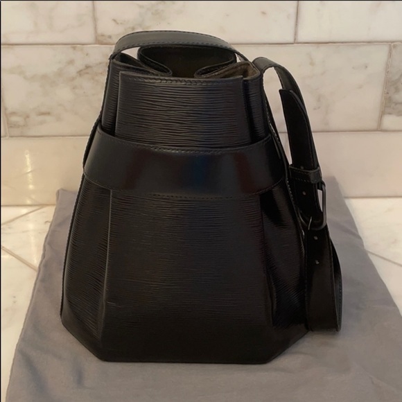 Vintage 1992 Louis Vuitton Leather Bucket Bag - Picture 2 of 11